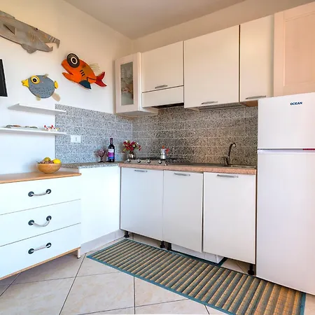 D4 - F3- Baia De Bahas By Interhome Daire *