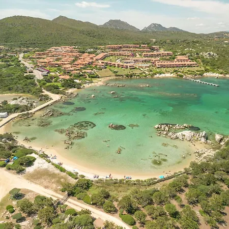 D4 - F3- Baia De Bahas By Interhome Daire *